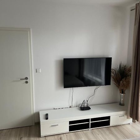 Beautiful 2 Bedroom Apartment Prostějov Kültér fotó