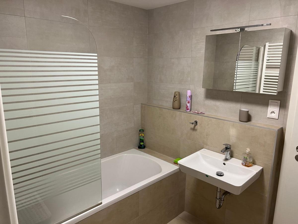 Beautiful 2 Bedroom Apartment Prostějov Kültér fotó